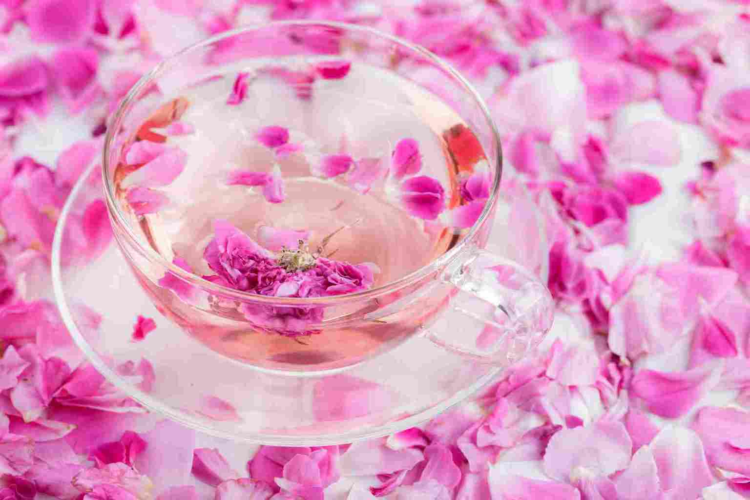 10 Substitutes for Rose Water