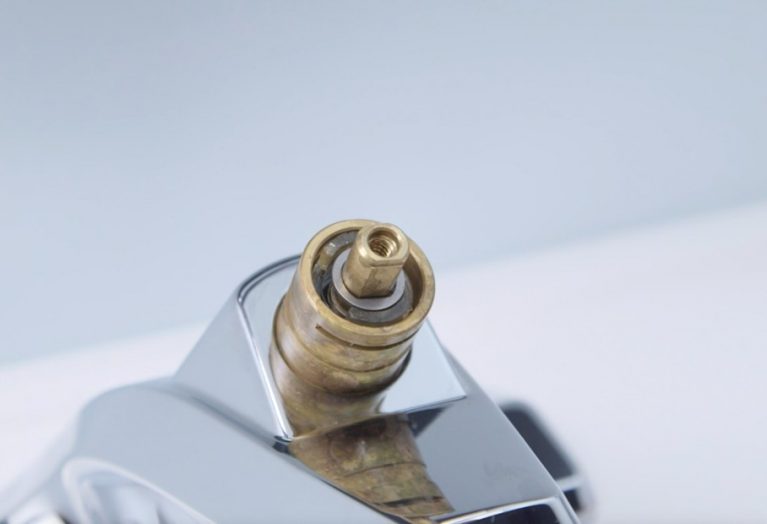 Moen 1200 Vs Moen 1225 Replacement Faucet Cartridges – Which One Is Better?